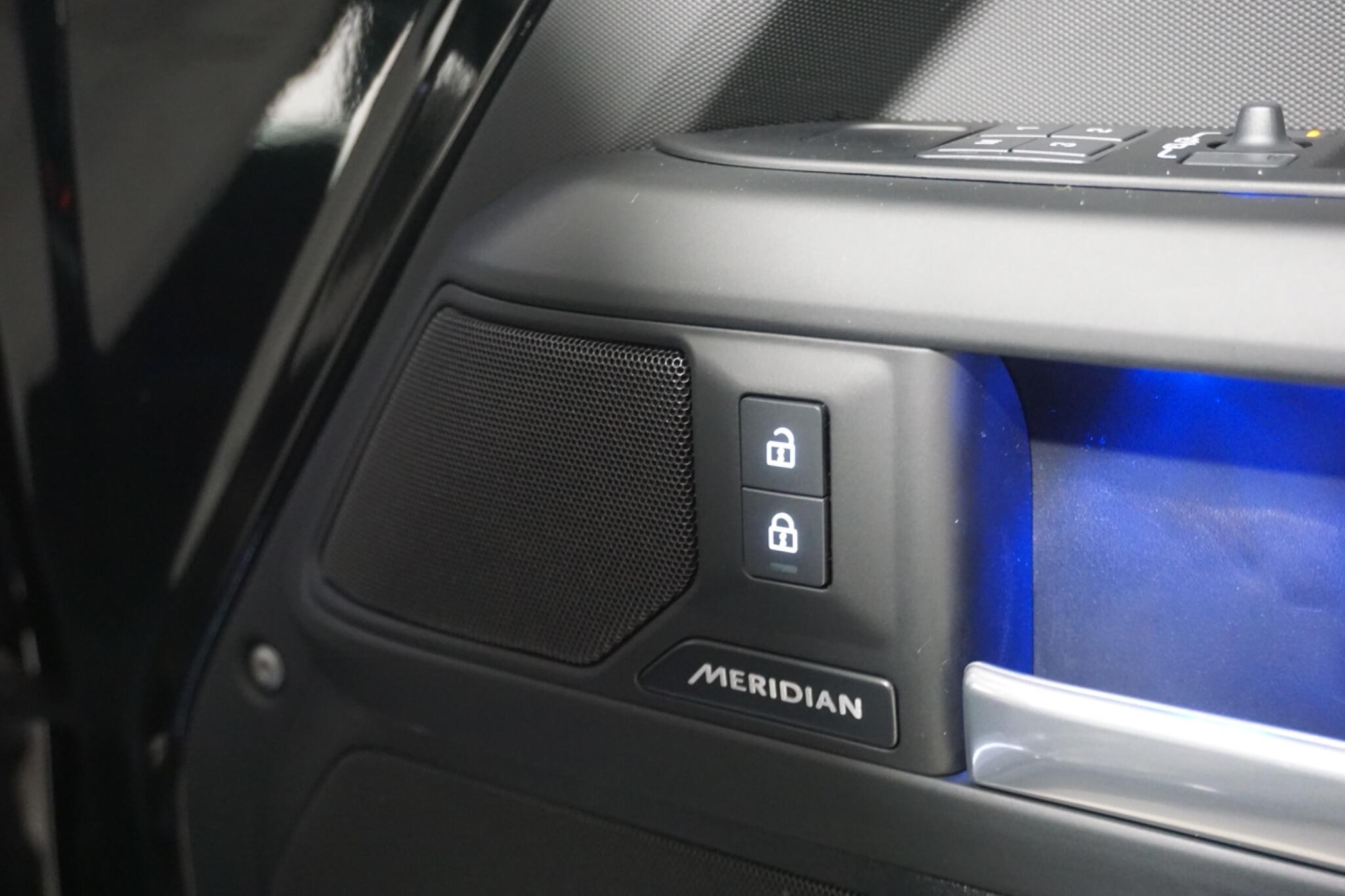 Land Rover Defender 110 3.0 D350 MHEV X-Dynamic SE SUV 5dr Diesel Auto 4WD Euro 6 (s/s) (350 ps)